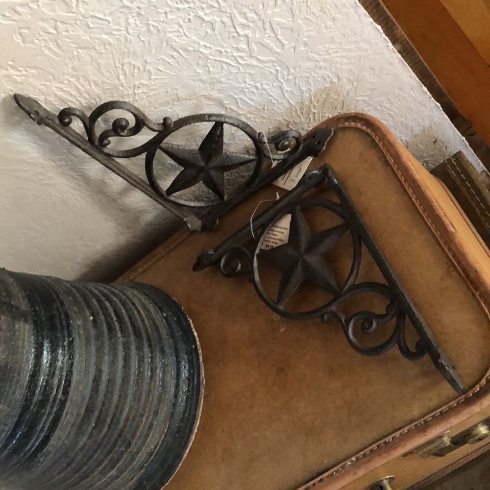 Iron shelf brackets
